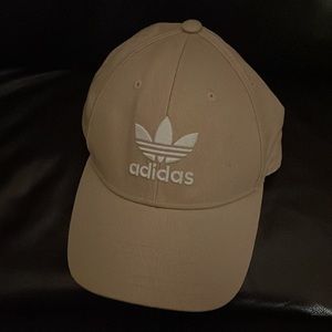 Adidas beige hat